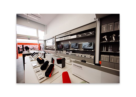 Η Info Quest Technologies επεκτείνει την παρουσία της στην Κύπρο με νέο Xiaomi Store στη Λεμεσό